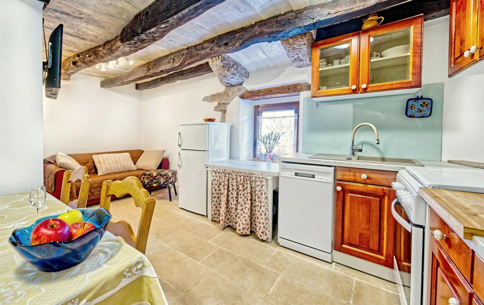 Apartman Studio Baladur Roč エクステリア 写真
