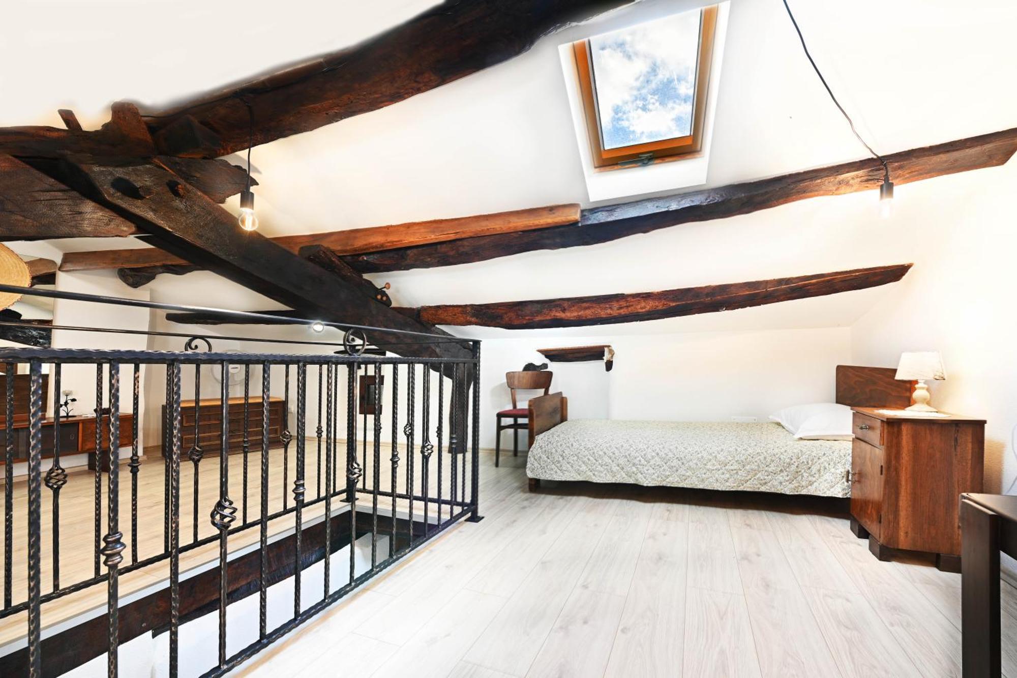 Apartman Studio Baladur Roč エクステリア 写真